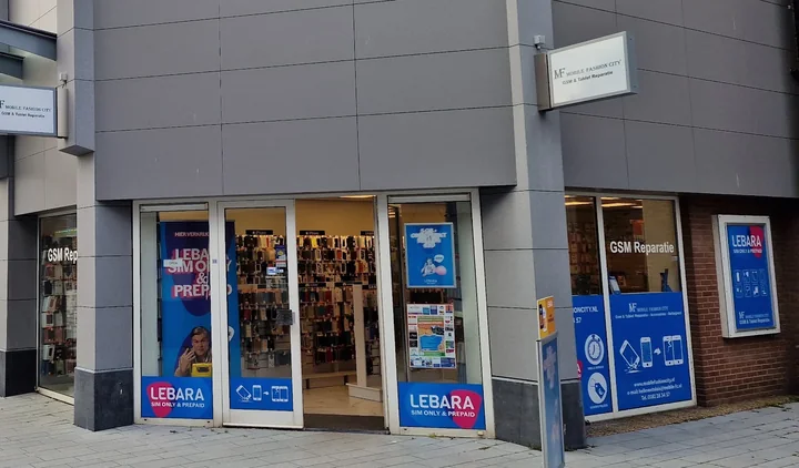 Onze winkel met de blauwe ramen in De Struytse Hoeck